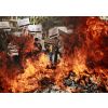 Жители Бенгази сжига